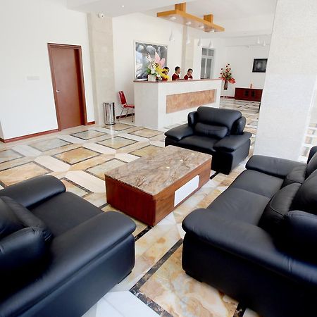דילי D'City Hotel מראה חיצוני תמונה